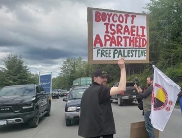 Demonstran Pro-Palestina Cegah Kapal Kontainer Israel Berlabuh Di Pelabuhan Tersibuk Kanada
